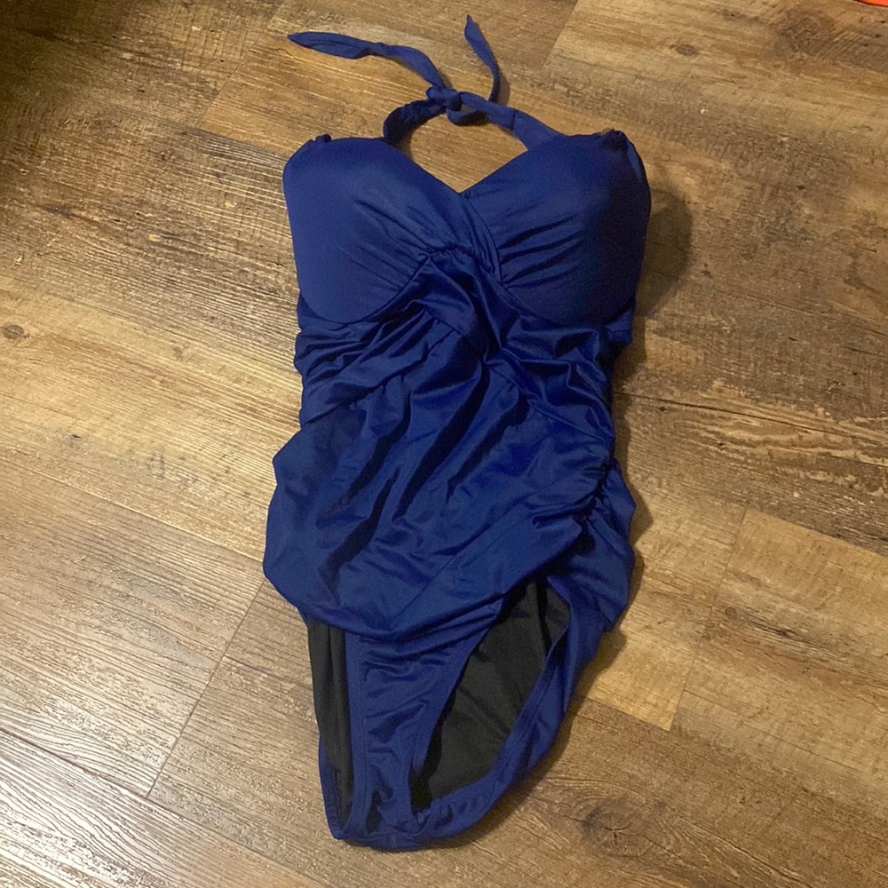 Victoria’s Secret one piece swim suit Navy 34D